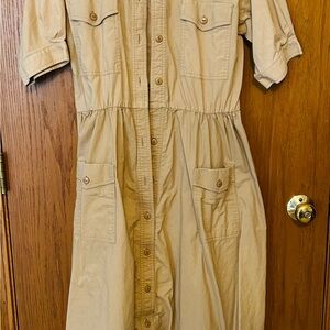 VINTAGE Casual Tan Button-Up Midi Dress